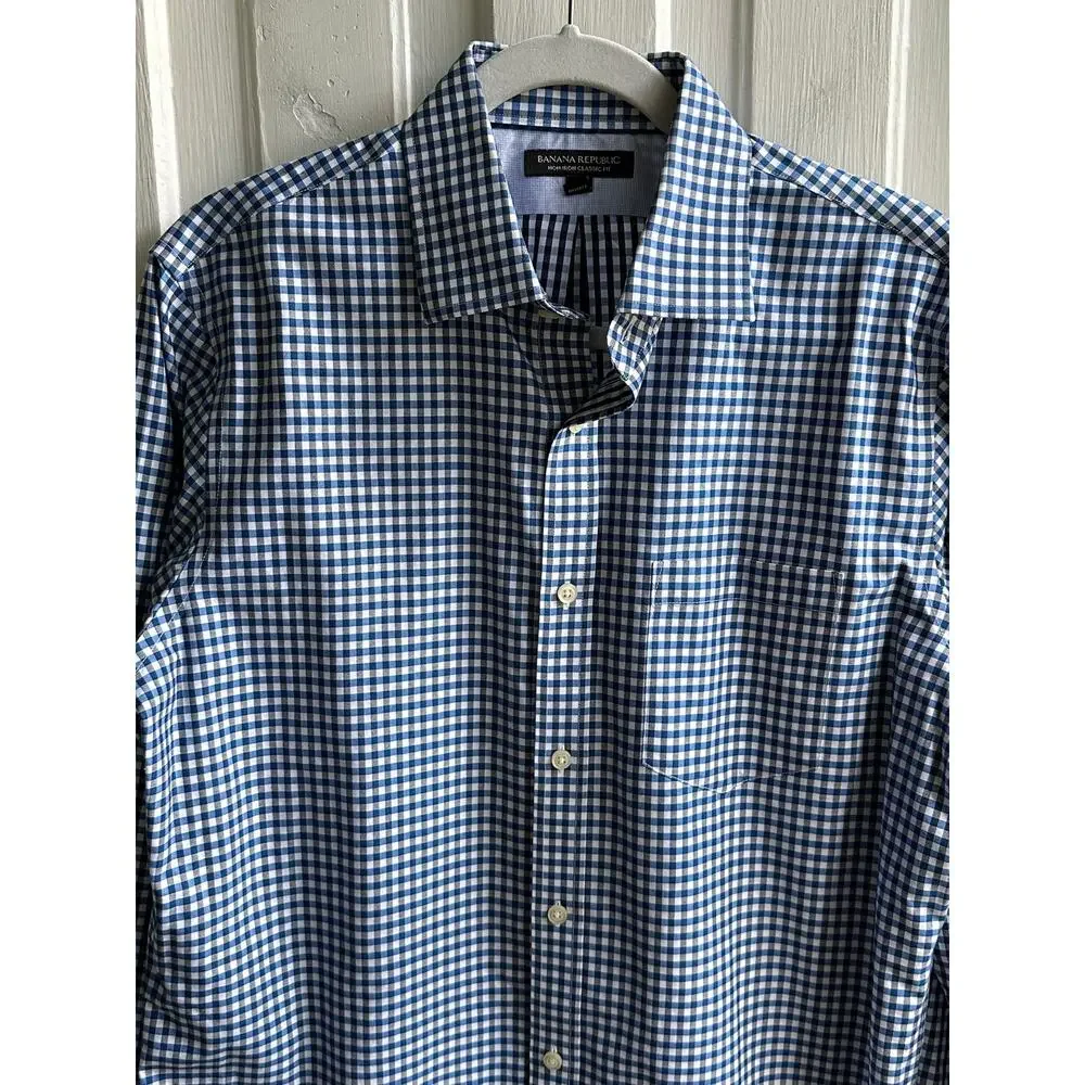 Banana Republic Non-Iron Classic Fit Button-Down Shirt